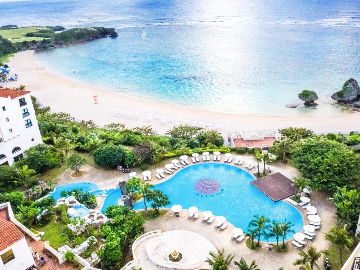 호텔 니코 알리빌라 요미탄 외부 사진 Aerial view of the hotel