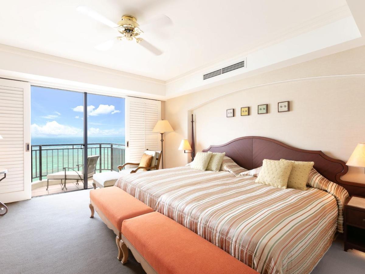 호텔 니코 알리빌라 요미탄 외부 사진 A bedroom at the hotel