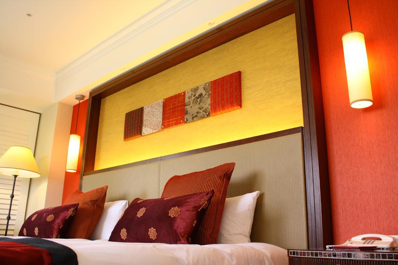 호텔 니코 알리빌라 요미탄 외부 사진 A room at the hotel